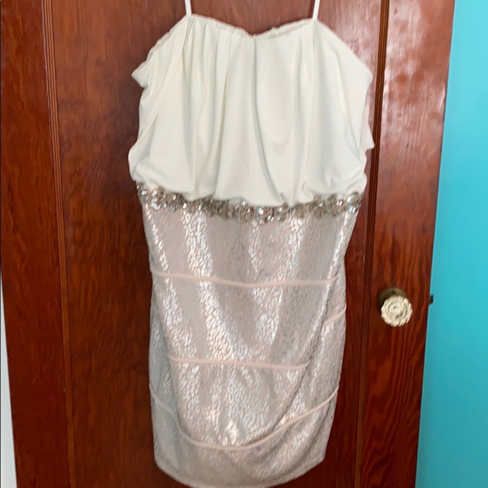 Strapless Holiday dress! ￼🎄🎉